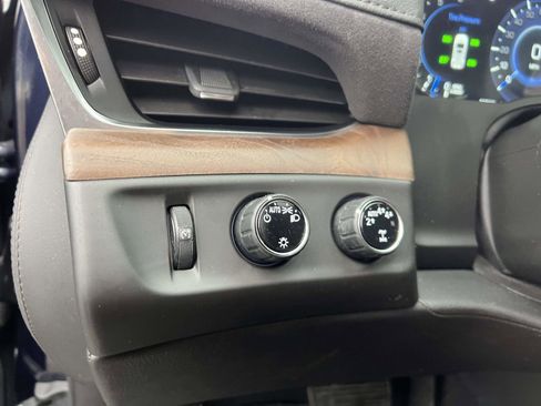 Used 2020 Cadillac Escalade Luxury w/ LPO, Radiant Package image 20