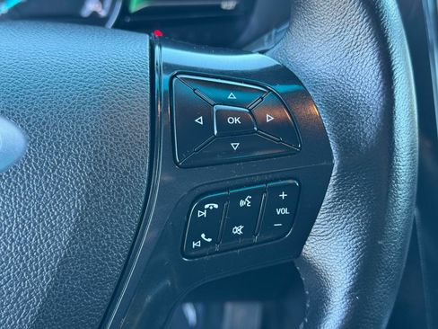Used 2016 Ford Explorer XLT w/ Equipment Group 202A AWD/4WD image 20