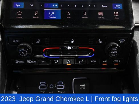 Used 2023 Jeep Grand Cherokee L Limited w/ Black Appearance Package AWD/4WD image 21