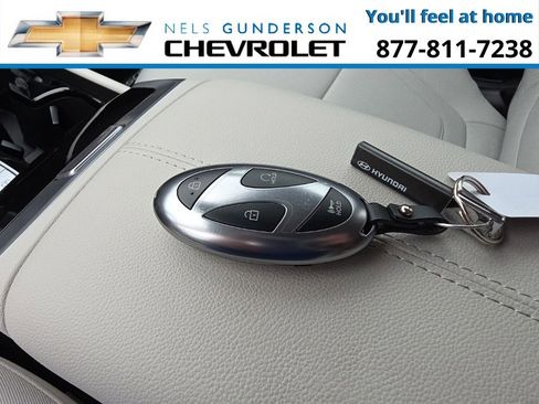 Used 2025 Hyundai Tucson SE AWD/4WD image 28