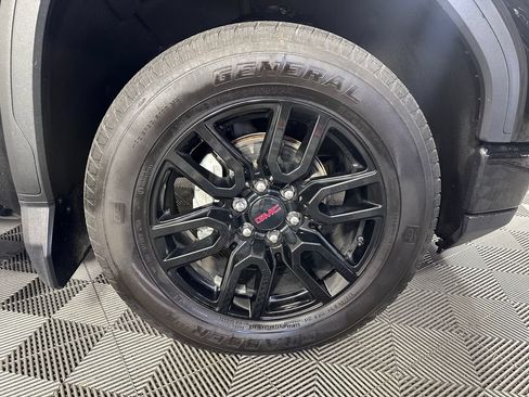 Used 2024 GMC Sierra 1500 Elevation w/ LPO, Elevation Black Package AWD/4WD image 11