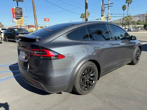 Used 2017 Tesla Model X 100D image 8