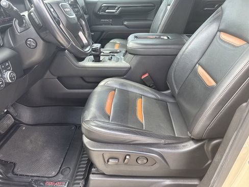 Used 2022 GMC Sierra 1500 AT4 w/ AT4 Premium Package image 12