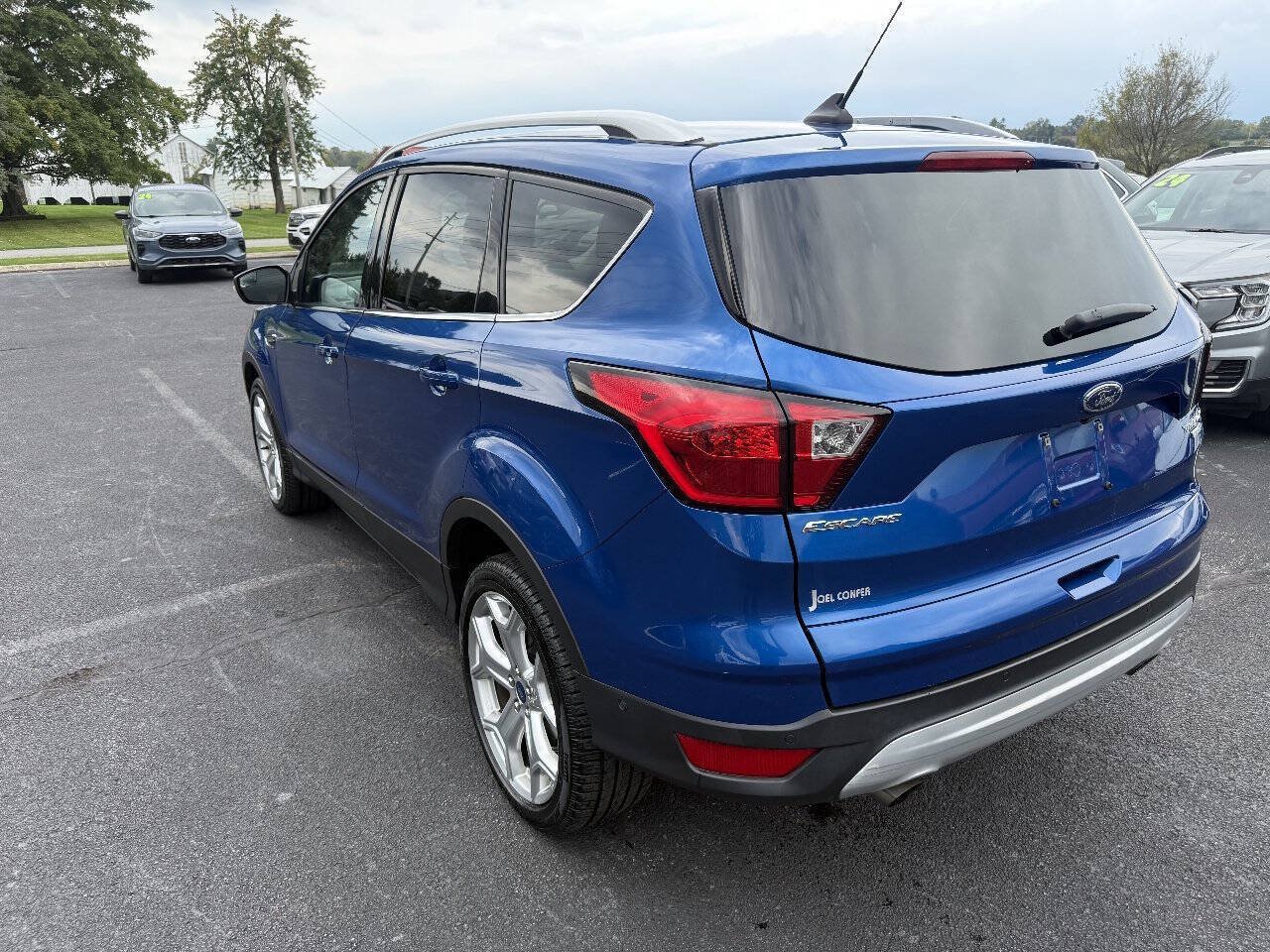 Used 2019 Ford Escape Titanium AWD/4WD image 9