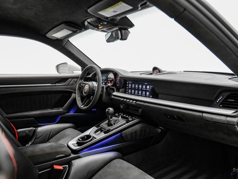 Used 2022 Porsche 911 GT3 RWD image 56