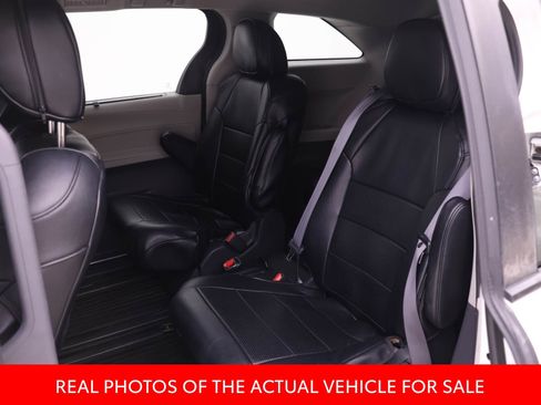 Certified 2024 Toyota Sienna LE image 9