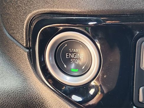 Used 2024 Chevrolet Silverado 1500 High Country w/ Technology Package image 20