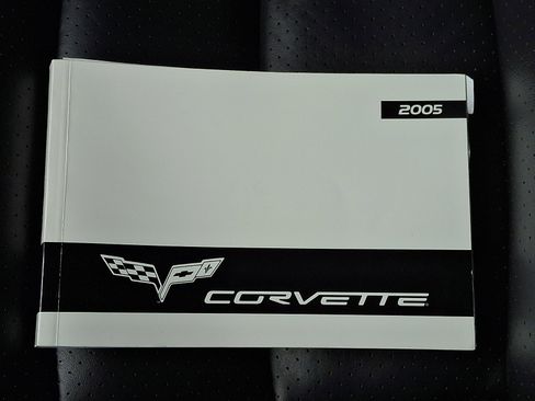 Used 2005 Chevrolet Corvette Convertible w/ Preferred Equipment Group image 25