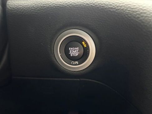 Used 2023 Chrysler Pacifica Touring-L w/ S Appearance Package image 2