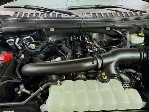 Used 2024 Ford Expedition Limited image 33