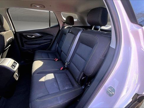 Used 2024 GMC Terrain SLE image 48