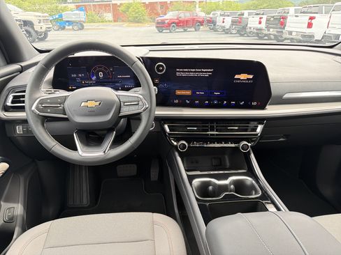 New 2026 Chevrolet Traverse LT FWD image 21