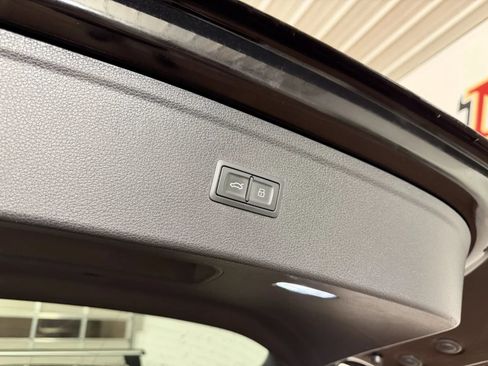 Used 2018 Audi Q5 Prestige w/ Prestige Package AWD/4WD image 38