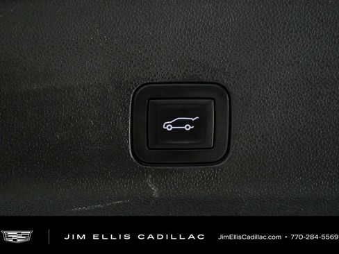 Used 2025 Chevrolet Tahoe LT RWD image 31