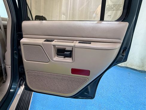 Used 1994 Ford Explorer 4WD 4-Door image 30