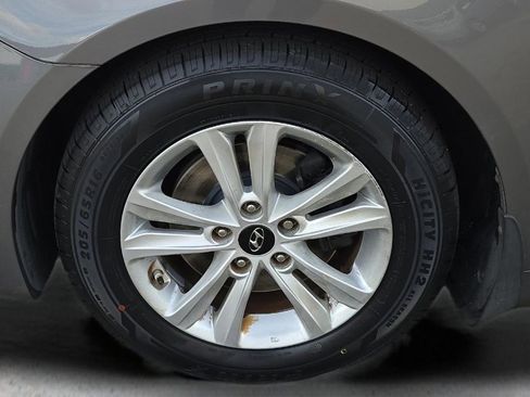 Used 2011 Hyundai Sonata GLS w/ Popular Equipment Pkg 2 FWD image 8