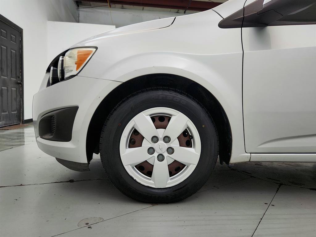 Used 2014 Chevrolet Sonic LS FWD image 28