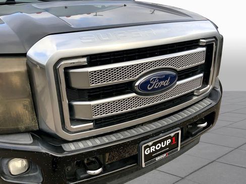 Used 2015 Ford F250 Platinum AWD/4WD image 26