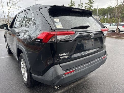 Used 2019 Toyota RAV4 XLE w/ Convenience Package image 14