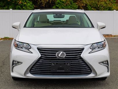 Used 2018 Lexus ES 350 w/ Premier Package