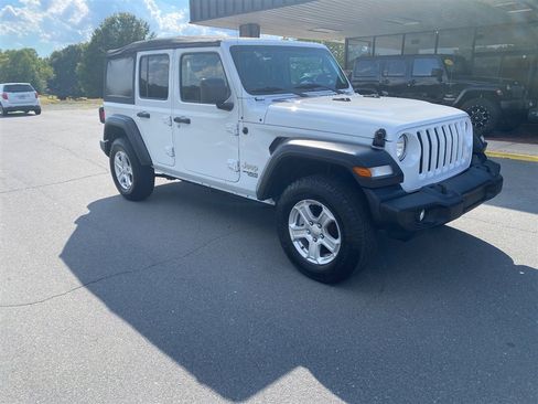 Used 2019 Jeep Wrangler Unlimited Sport S AWD/4WD image 2