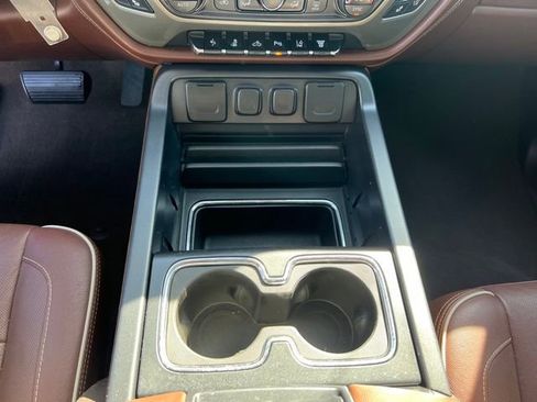 Used 2015 Chevrolet Silverado 2500 High Country w/ Duramax Plus Package image 27