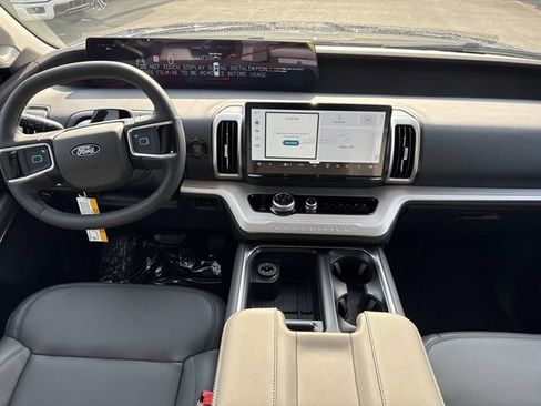 New 2027 Ford Expedition Max Active AWD/4WD image 15