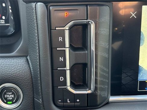 Used 2022 GMC Yukon XL Denali w/ Max Trailering Package image 32