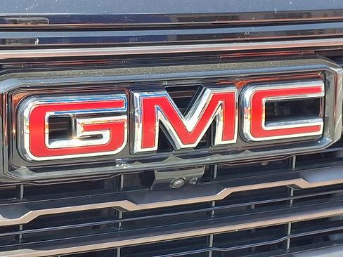 New 2025 GMC Sierra 1500 AT4X w/ AT4X AEV Edition image 13