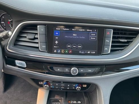 Used 2023 Buick Enclave Avenir w/ Avenir Technology Package FWD image 14