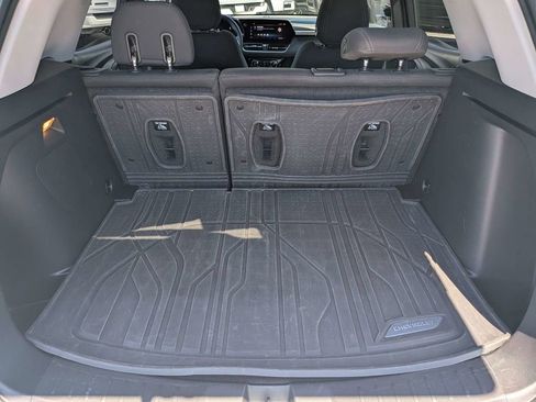 Used 2025 Chevrolet TrailBlazer LT w/ Convenience Package FWD image 6