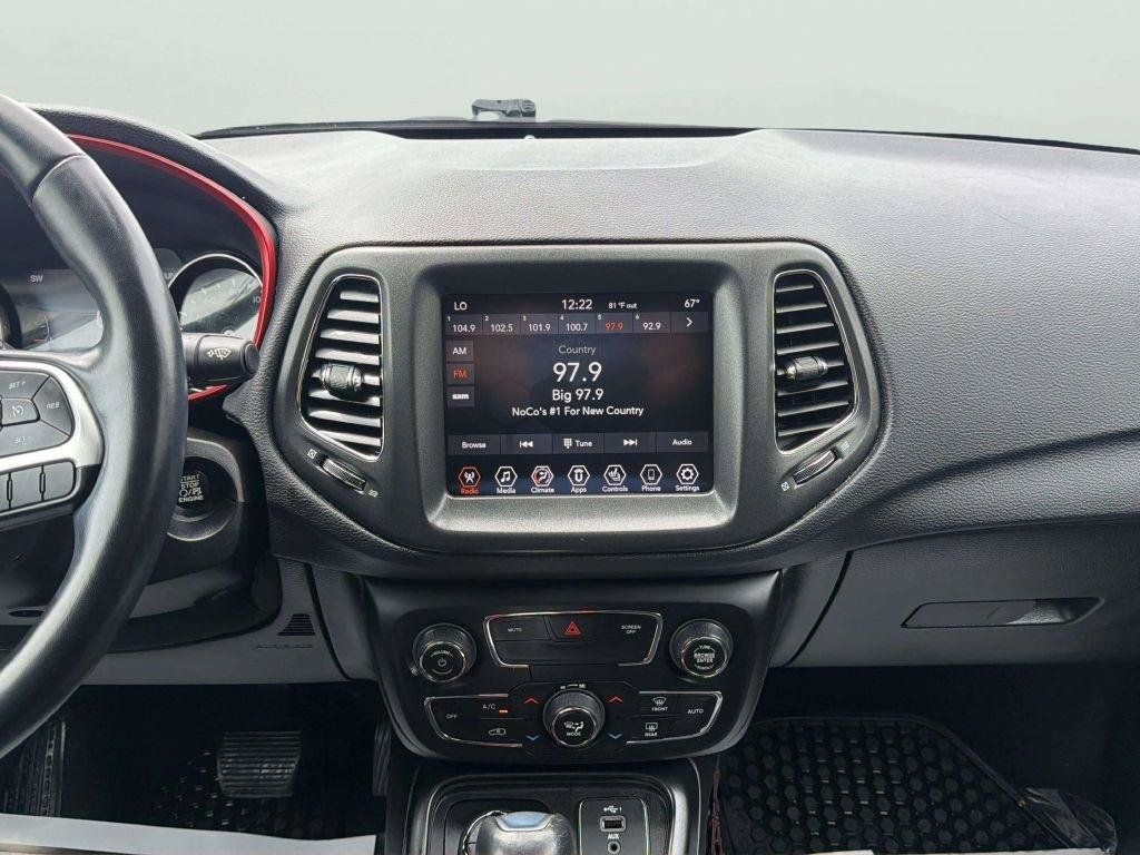 Used 2020 Jeep Compass Trailhawk w/ Cold Weather Group AWD/4WD image 17