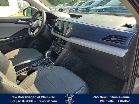 Certified 2024 Volkswagen Taos SE AWD/4WD image 43