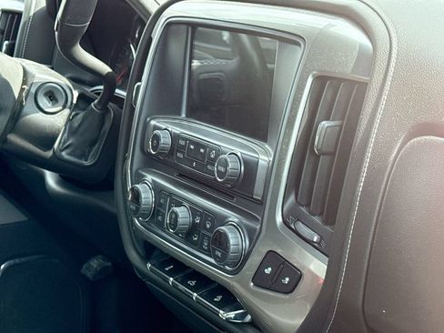 Used 2018 Chevrolet Silverado 1500 LTZ Z71 AWD/4WD image 13