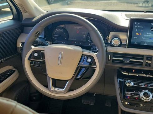 Certified 2022 Lincoln Corsair FWD image 19