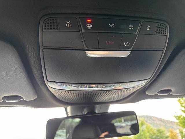 Used 2020 Mercedes-Benz GLC 300 image 22