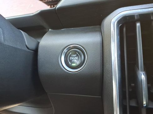 Used 2025 GMC Acadia Elevation FWD image 30