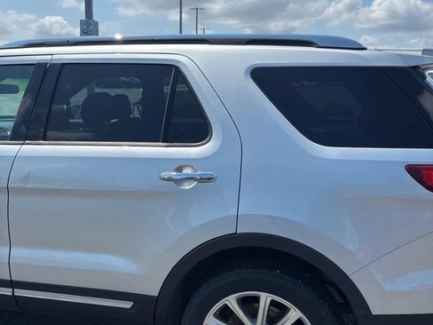 Used 2016 Ford Explorer Limited AWD/4WD image 6