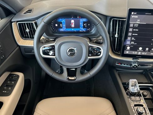 New 2026 Volvo XC60 B5 Core AWD/4WD image 11