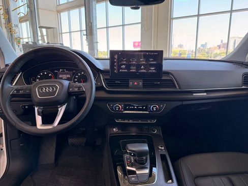Used 2023 Audi Q5 2.0T Premium w/ Convenience Package AWD/4WD image 11