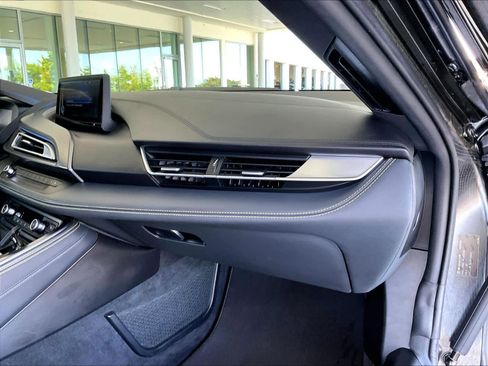 Used 2017 BMW i8 AWD/4WD image 17