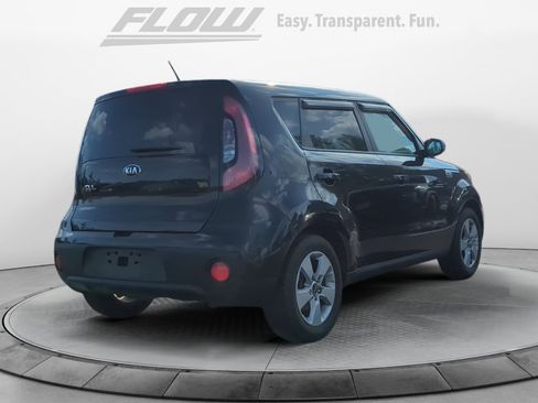 Used 2018 Kia Soul FWD image 9
