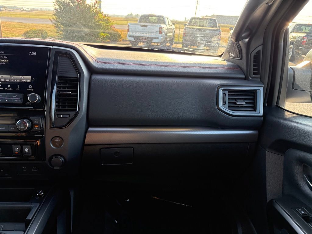 Used 2024 Nissan Titan PRO-4X w/ Pro-4x Convenience Package AWD/4WD image 22
