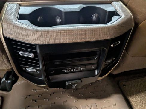 Used 2022 RAM 3500 Limited AWD/4WD image 19