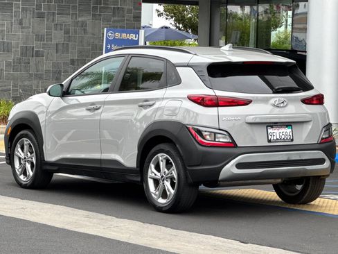 Used 2023 Hyundai Kona SEL FWD image 6
