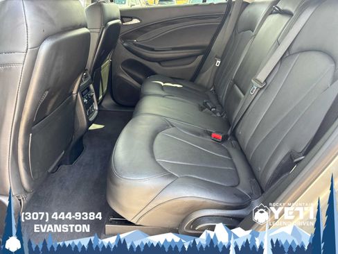 Used 2019 Buick Envision Premium AWD/4WD image 22