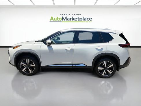 Used 2023 Nissan Rogue SL FWD image 4