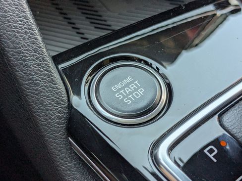 Certified 2023 Kia Sportage SX AWD/4WD image 18