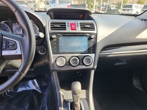 Used 2017 Subaru Crosstrek 2.0i Limited image 18