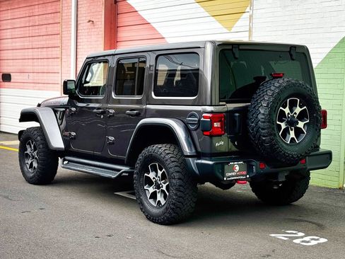 Used 2019 Jeep Wrangler Unlimited Rubicon AWD/4WD image 7